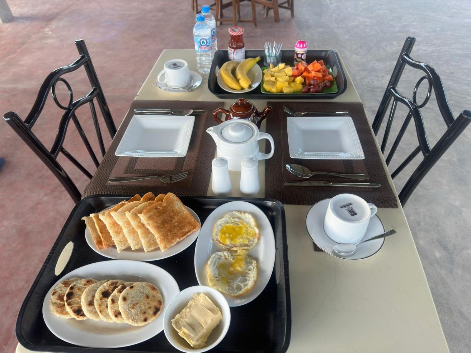 Emerald Home Stay 아누라다푸라 외부 사진