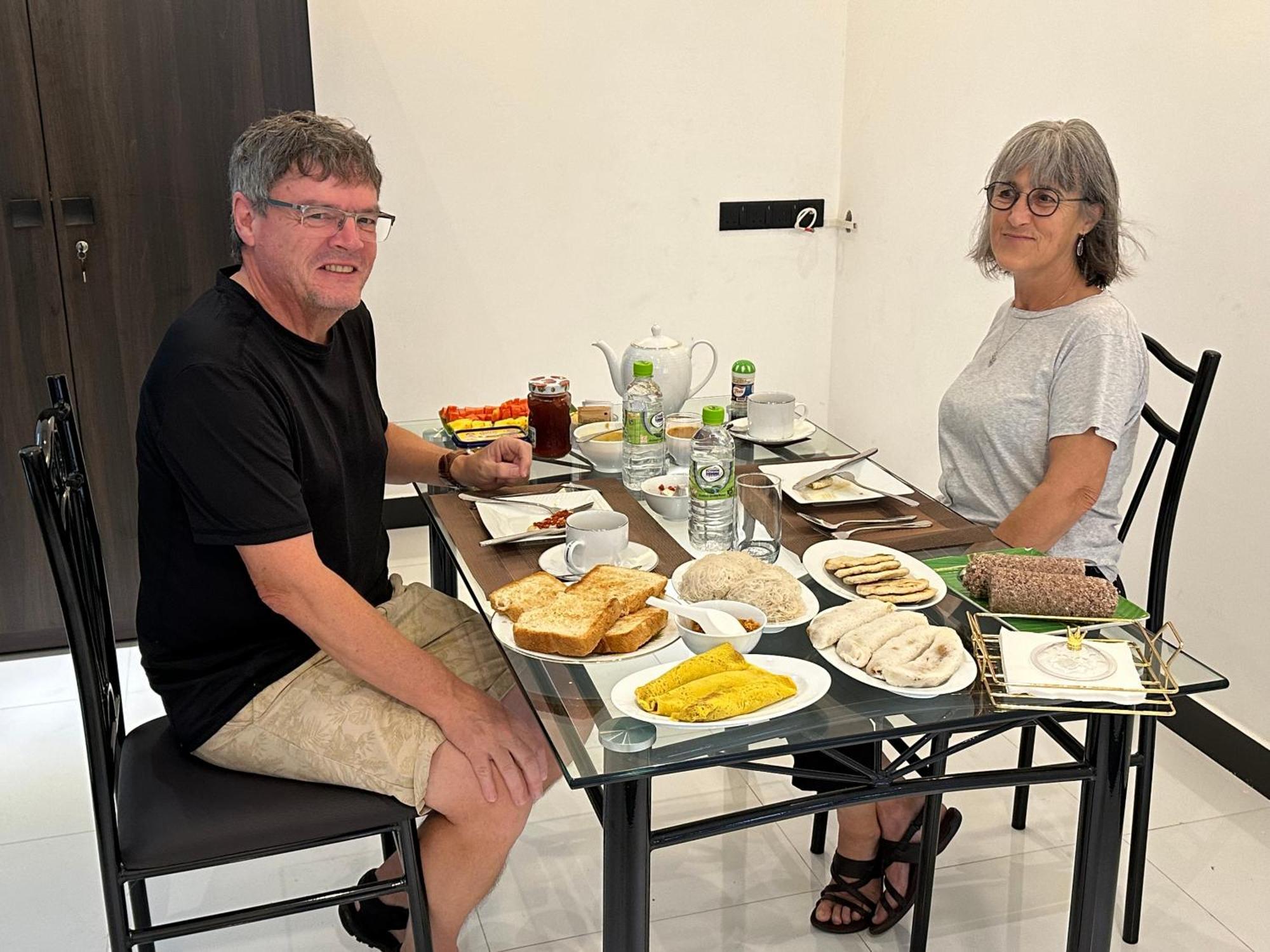 Emerald Home Stay 아누라다푸라 외부 사진
