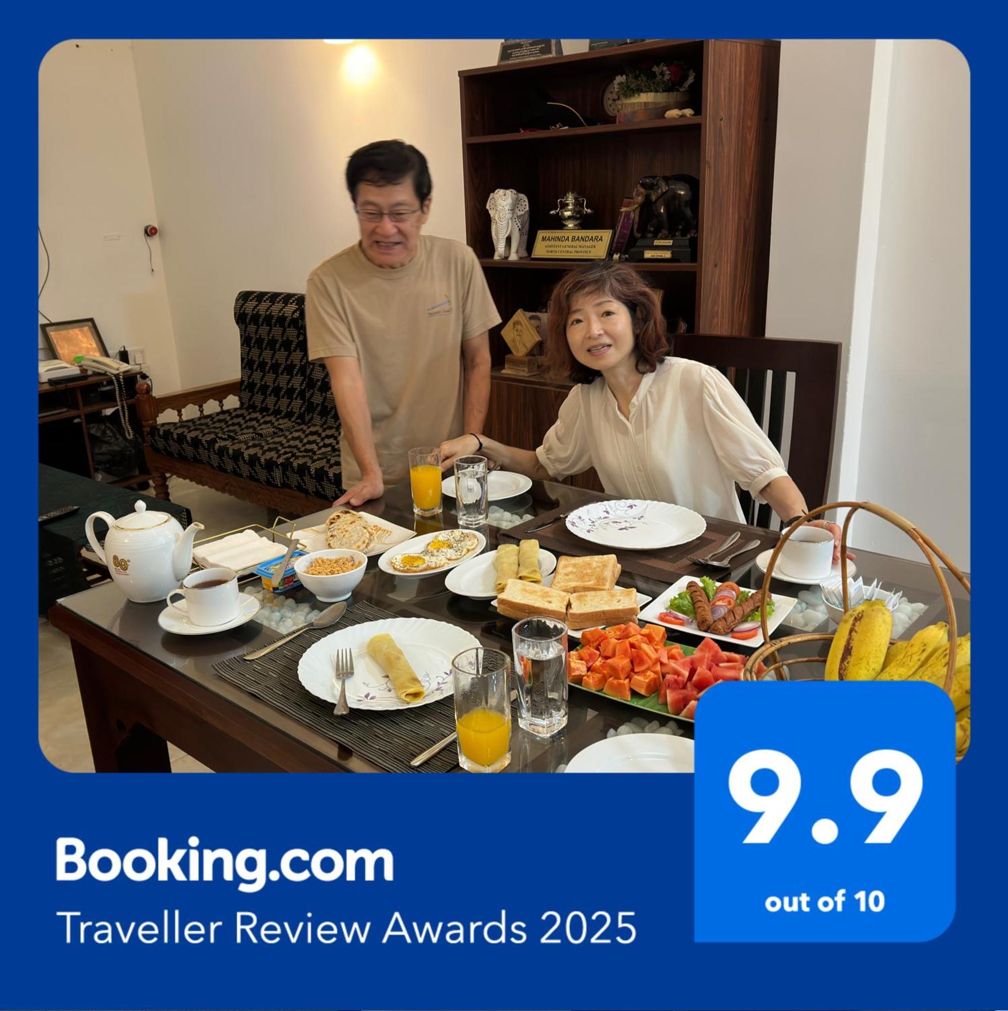 Emerald Home Stay 아누라다푸라 외부 사진